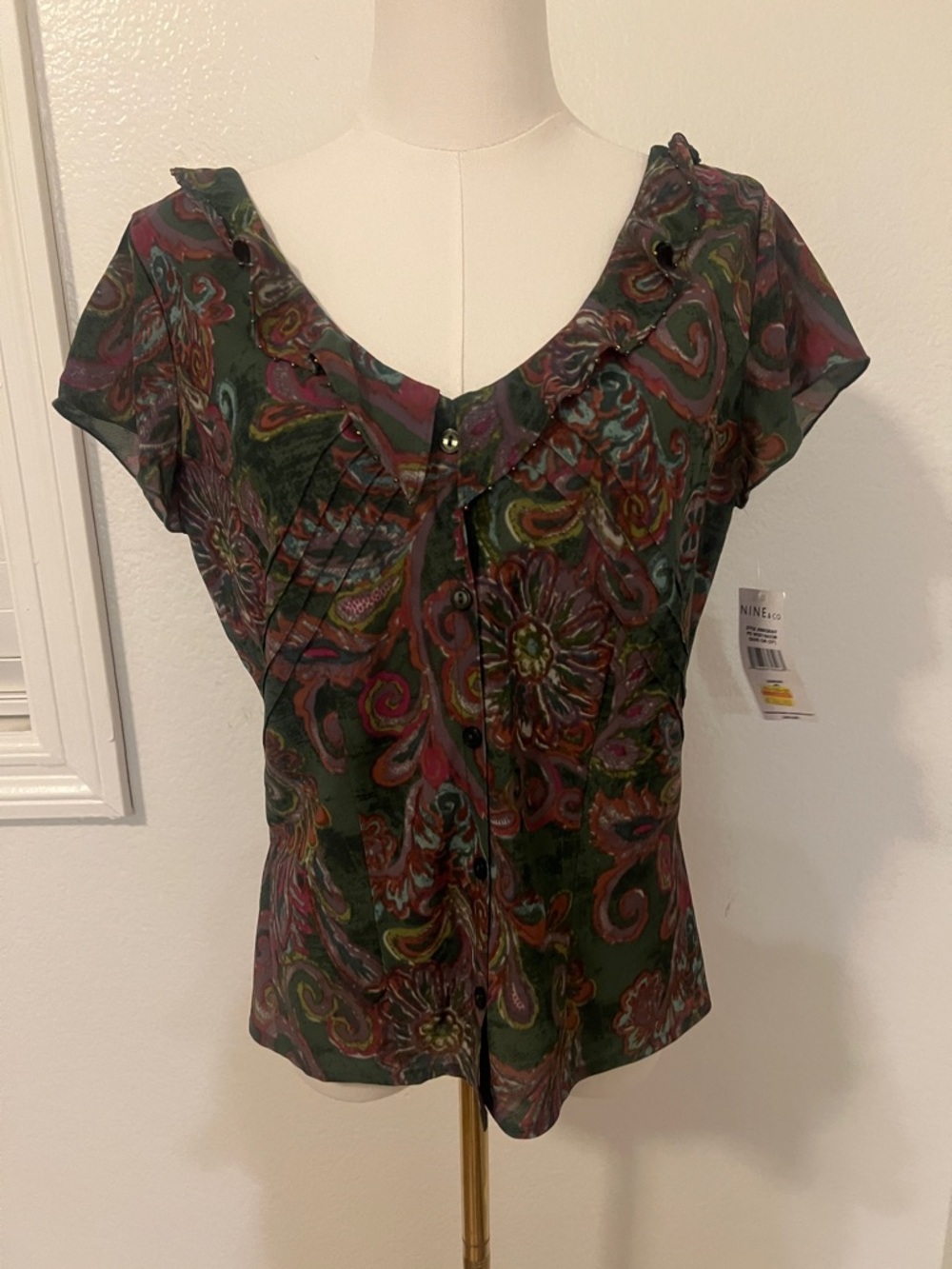 Nine & Co. Green Paisley Ruffle Button-Front Blouse with Pink and Purple Accents